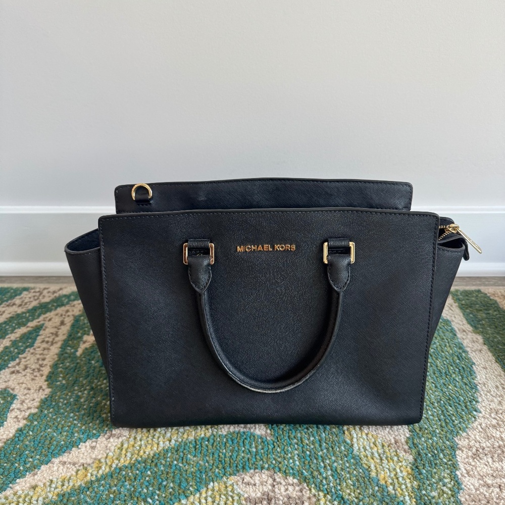 Michael Kors medium SELMA black